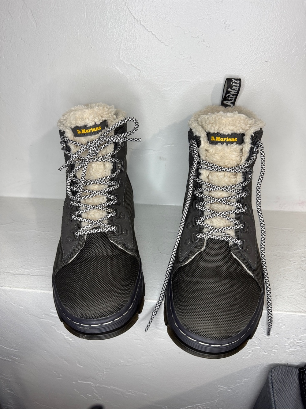 Dr. Martens Poly Combs gun metal Sherpa lined casual boots 9W
